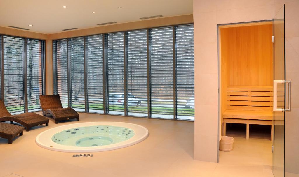 Lesni Hotel Zlín Kültér fotó